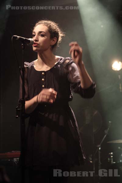 CAMELIA JORDANA - 2011-12-14 - PARIS - La Fleche d'Or - 